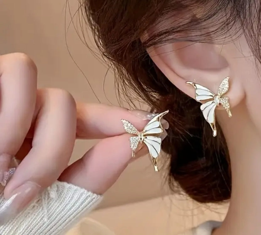 18 k gold butterfly earrings