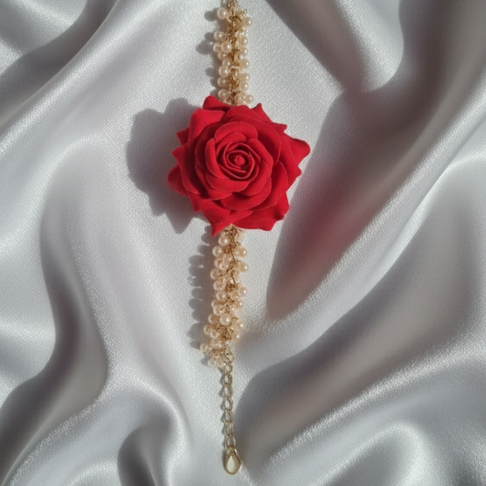 Rose Gajra with pearls