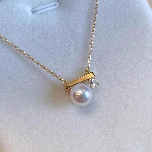 Minimalistic Pearl Locket
