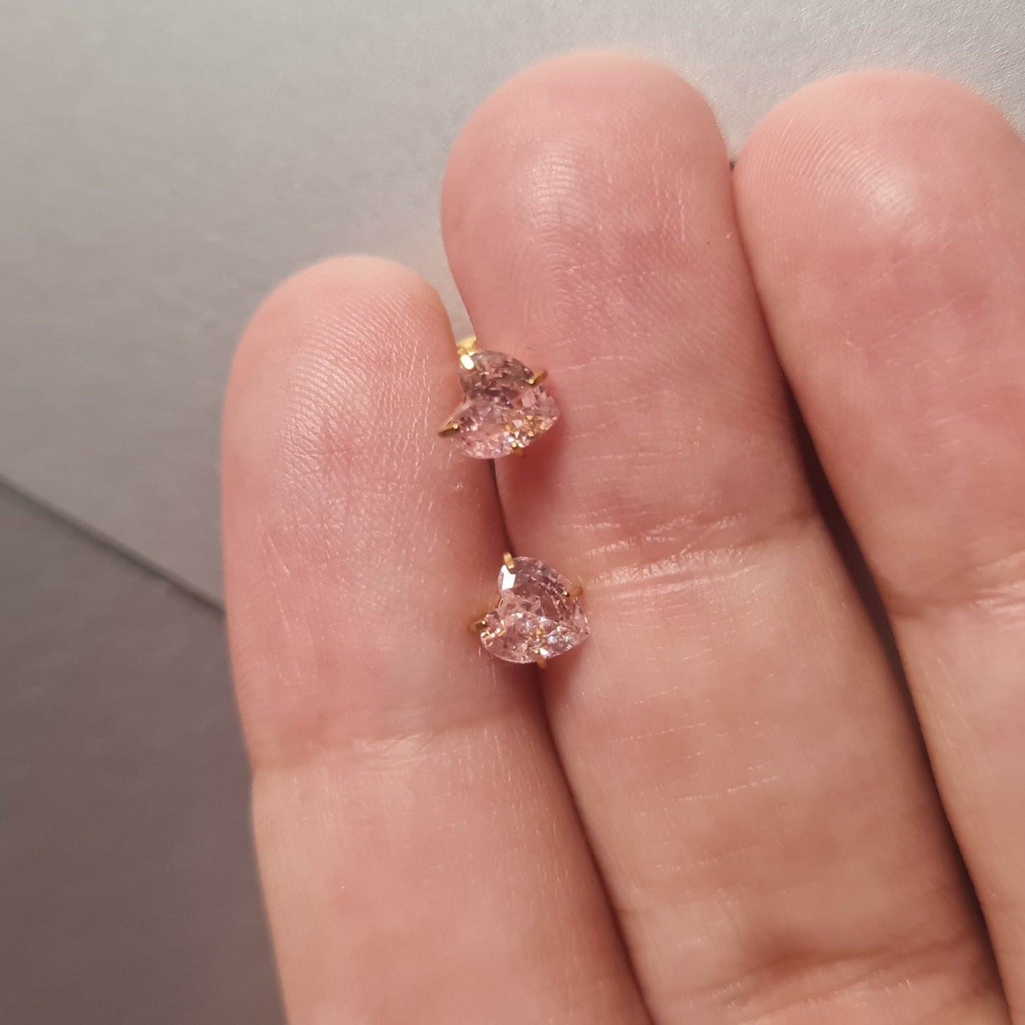 Sparkling Ear Studs (Pair)
