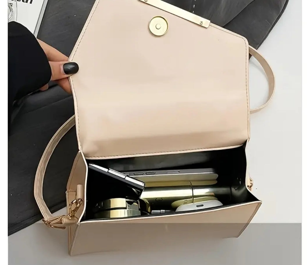 Elegant Fancy Evening Bag Silver
