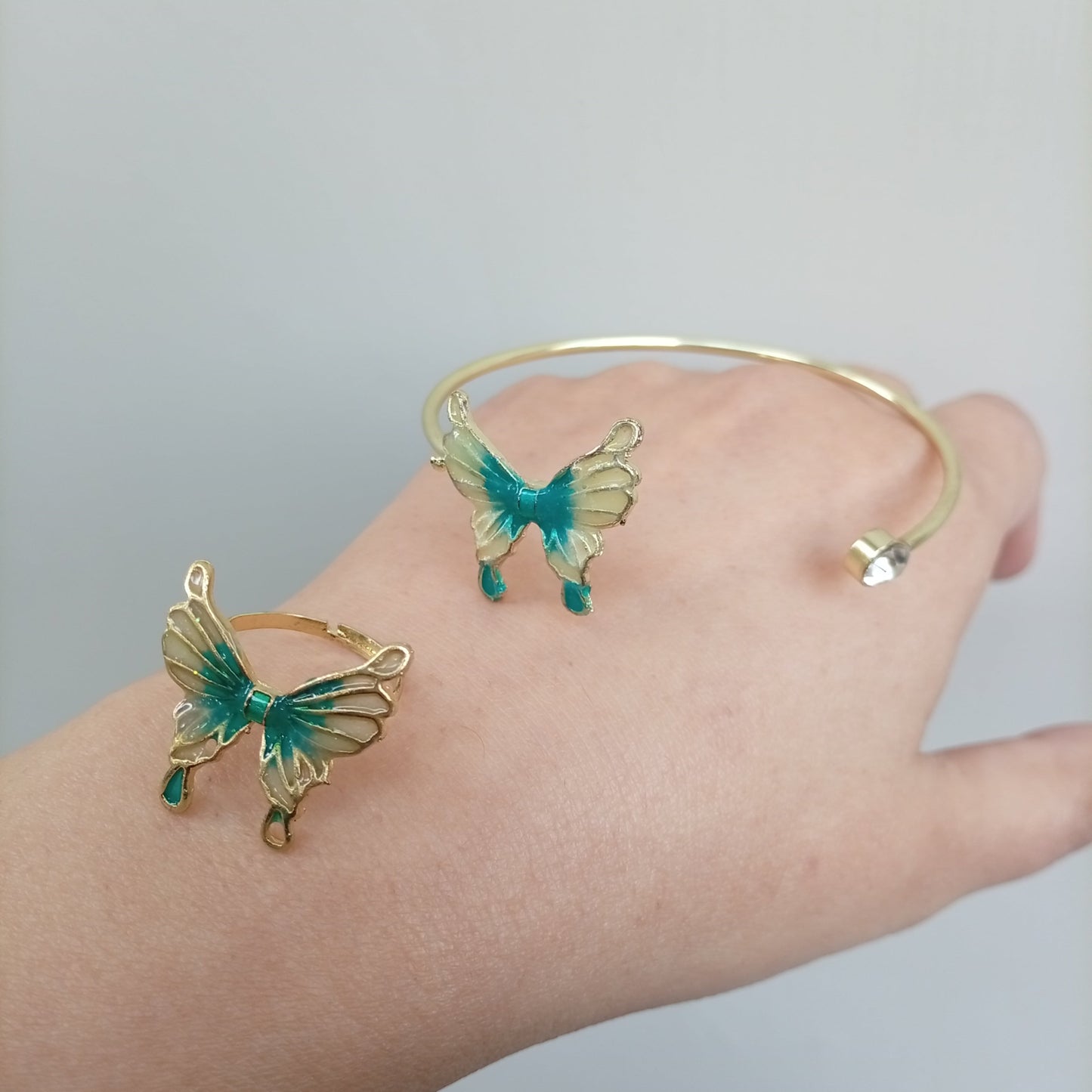 Greenish Gold Butterfly Handcuff with Ring