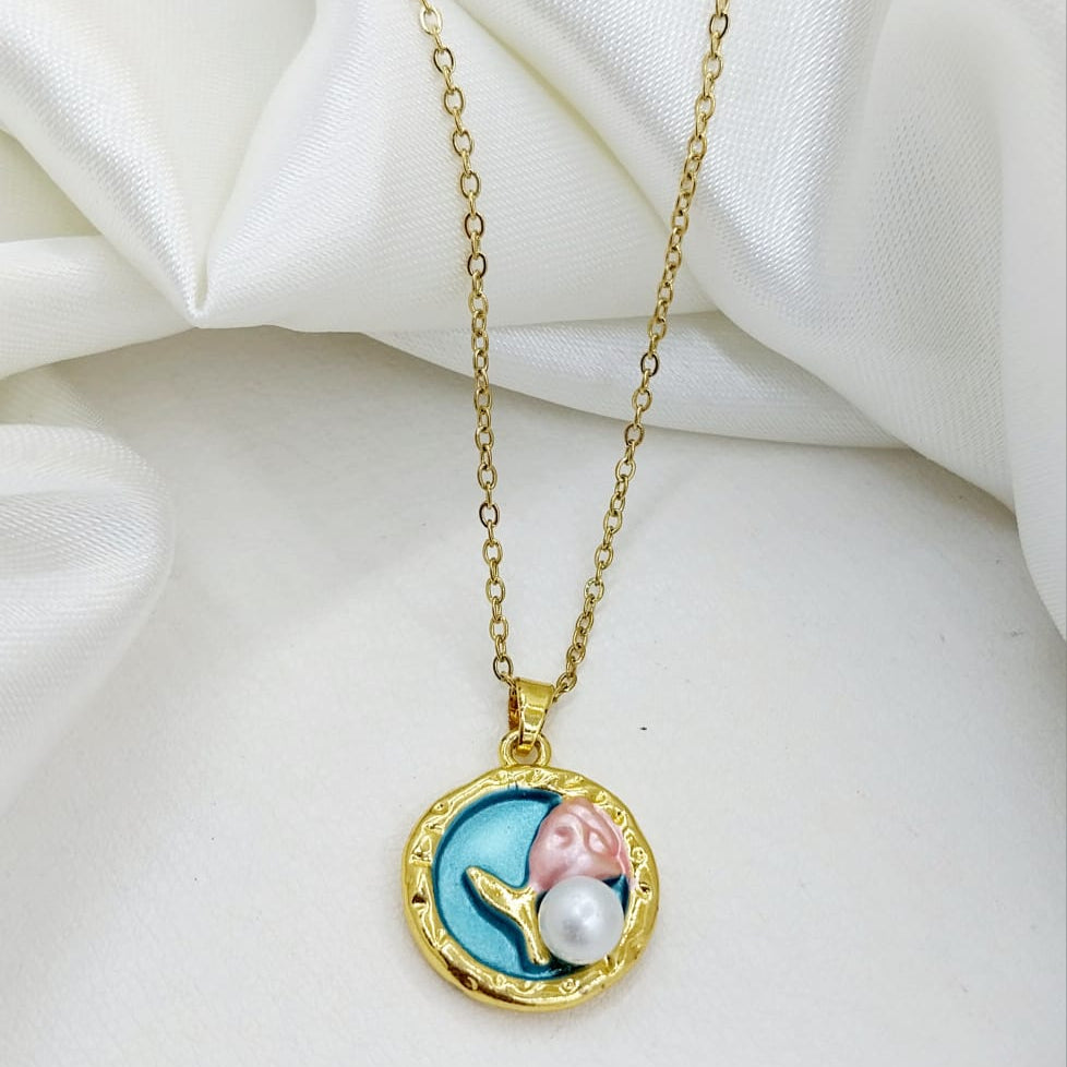 French Beauty Lockets
