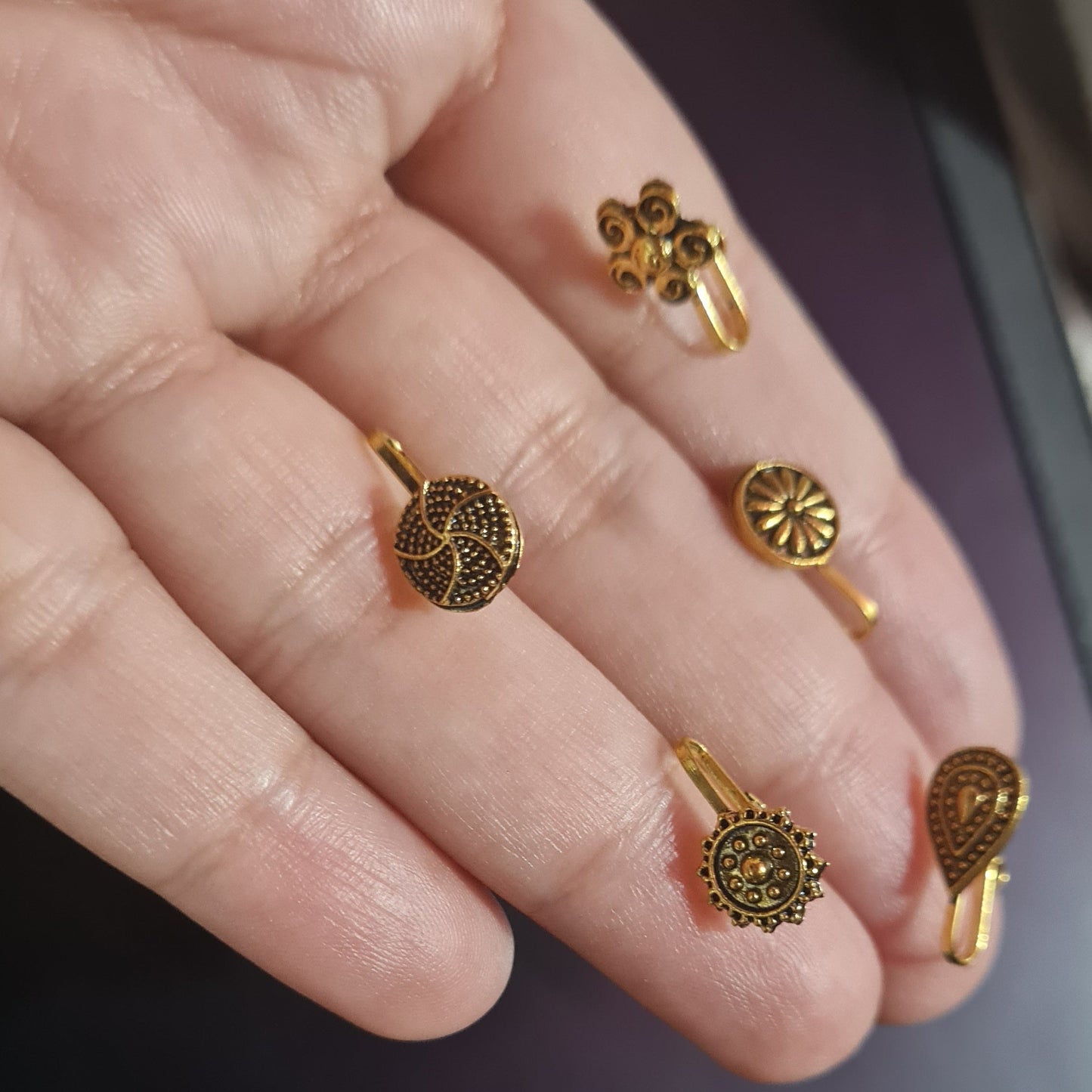 Nose Studs /Pins (non-pierced nose)