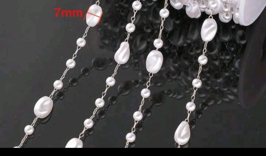 Stainless Steel Sculpted Pearls Glasses Chain (long)