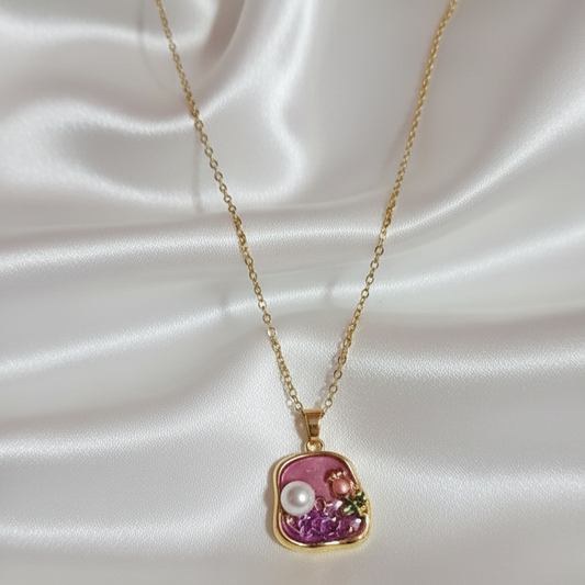 French Beauty Lockets