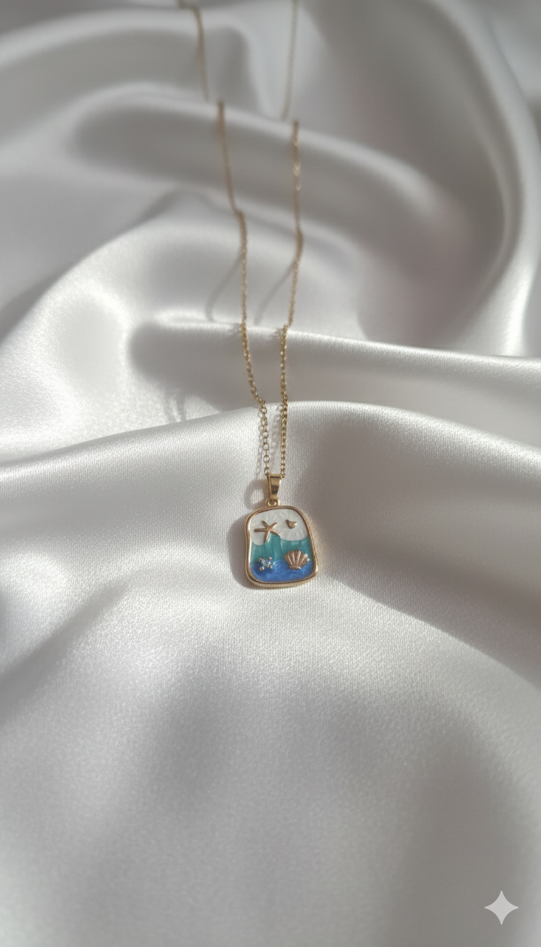 French Beauty Lockets