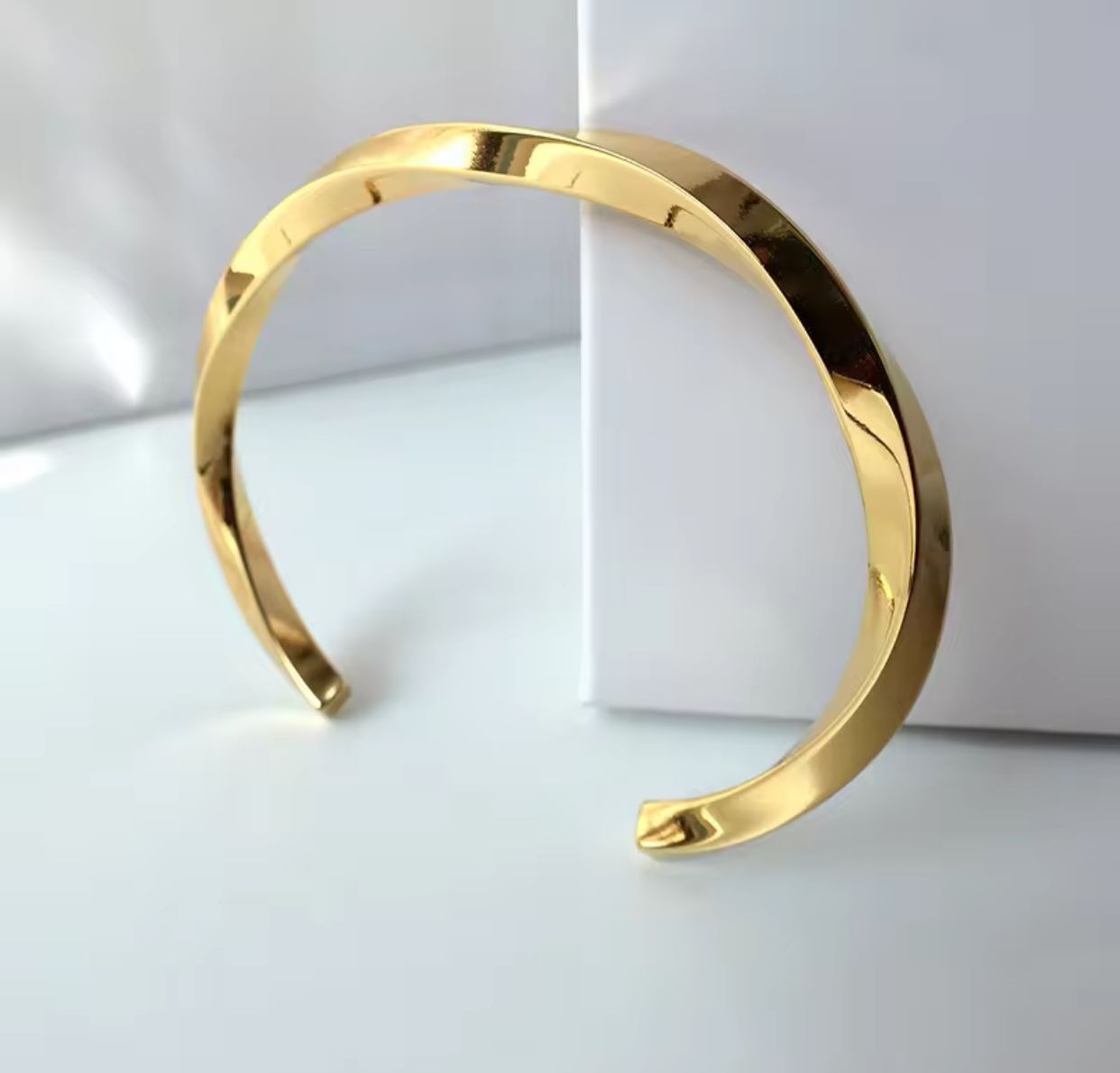 Beautiful C-Cuffs