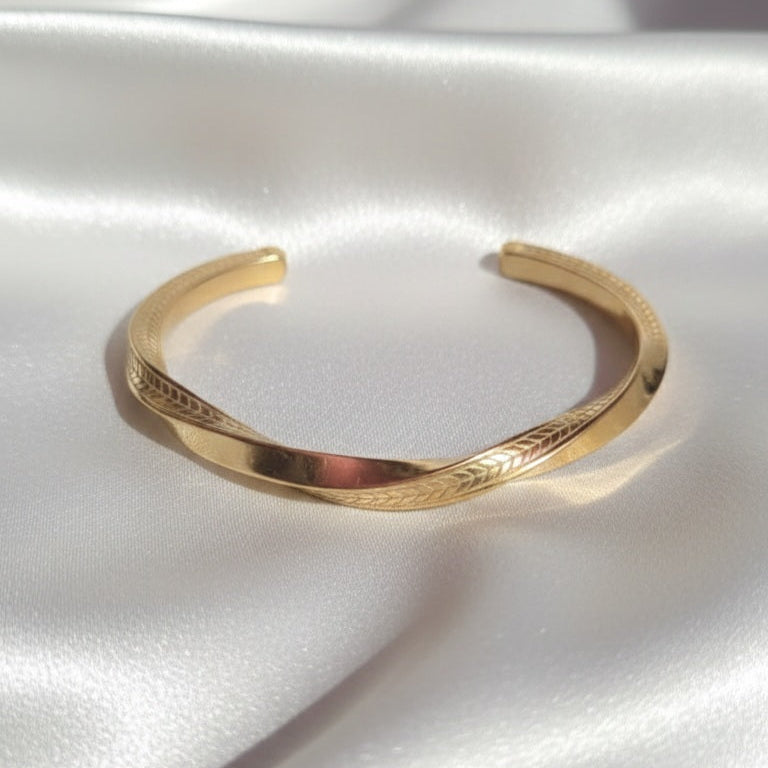 Beautiful C-Cuffs