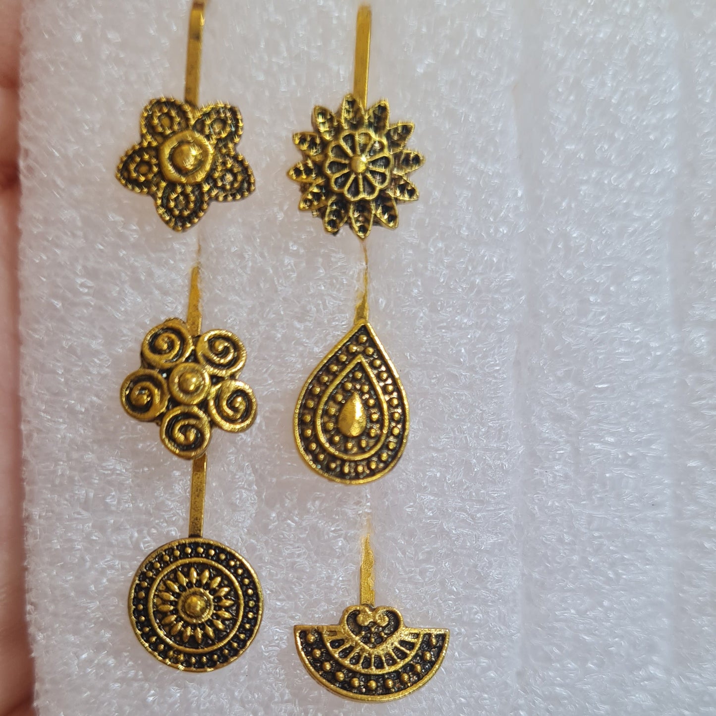 Nose Studs /Pins (non-pierced nose)