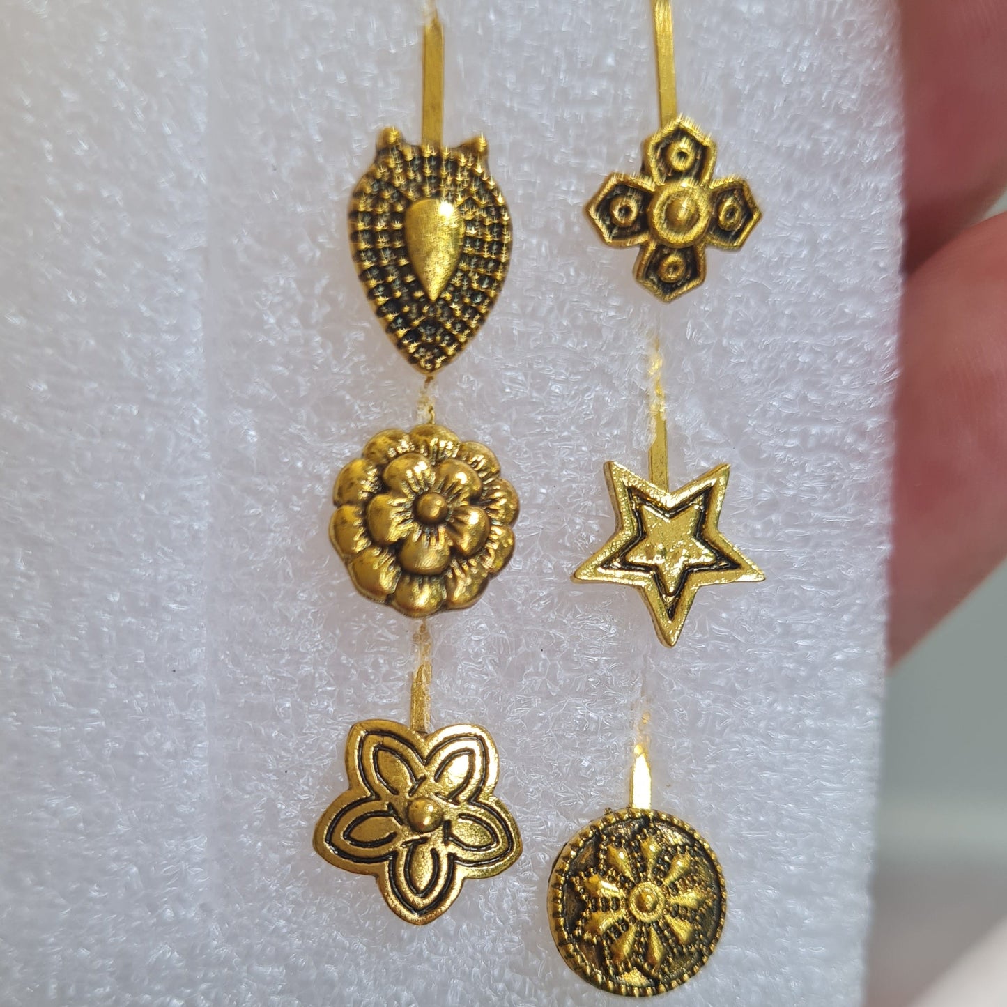 Nose Studs /Pins (non-pierced nose)