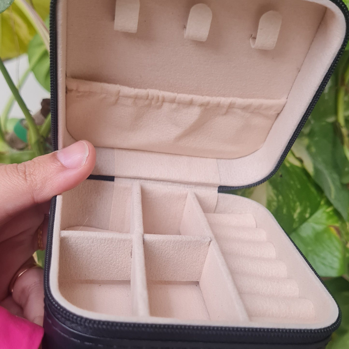 Jewelry Organizer (With Free Gift)