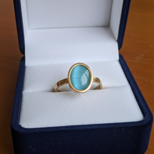 Cat eye stone ring
