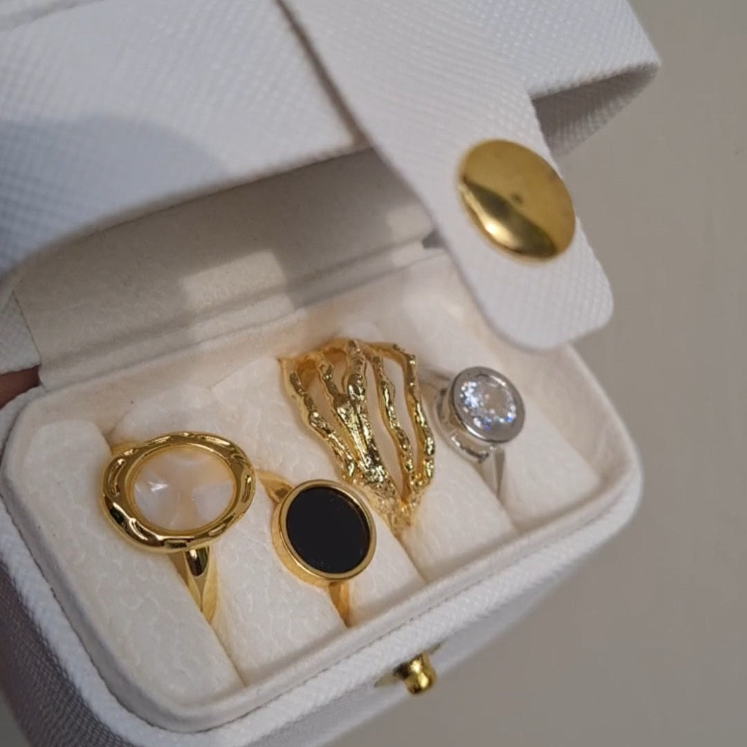 4 Rings in Premium Box