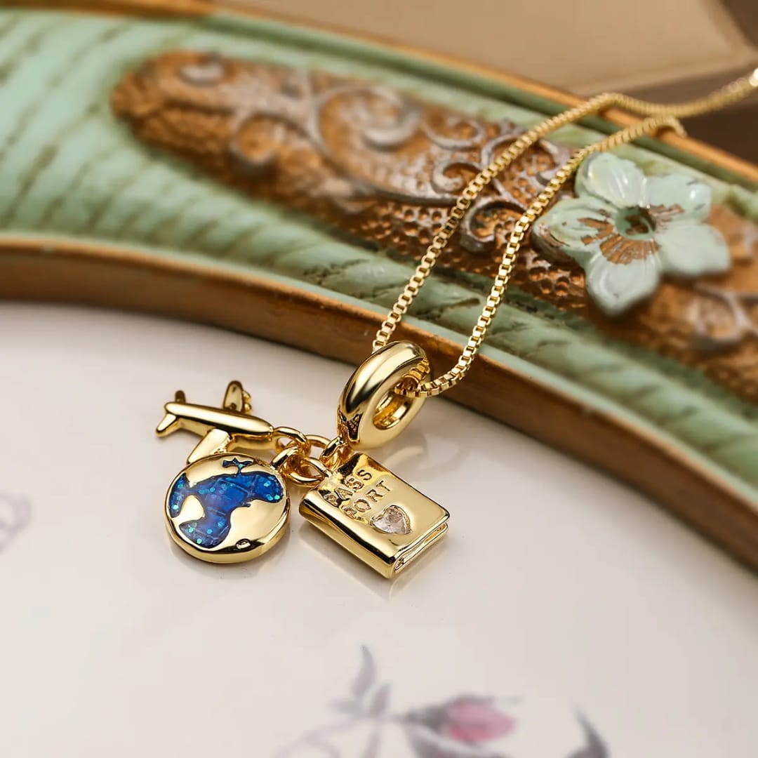 Travel Locket