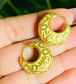 Gold Plated Carved Baaliyan