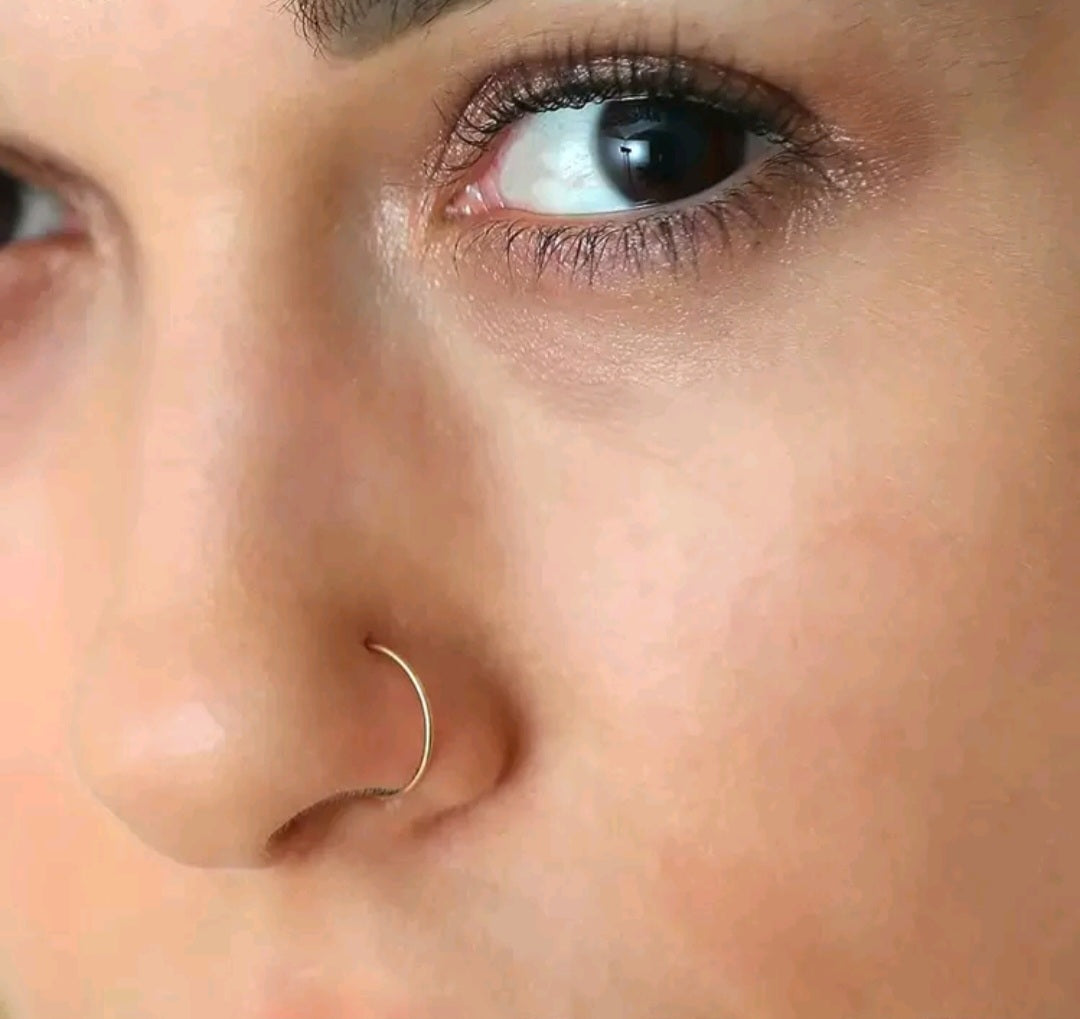 Plain Nose Ring Gold (Single Piece for pierced nose)
