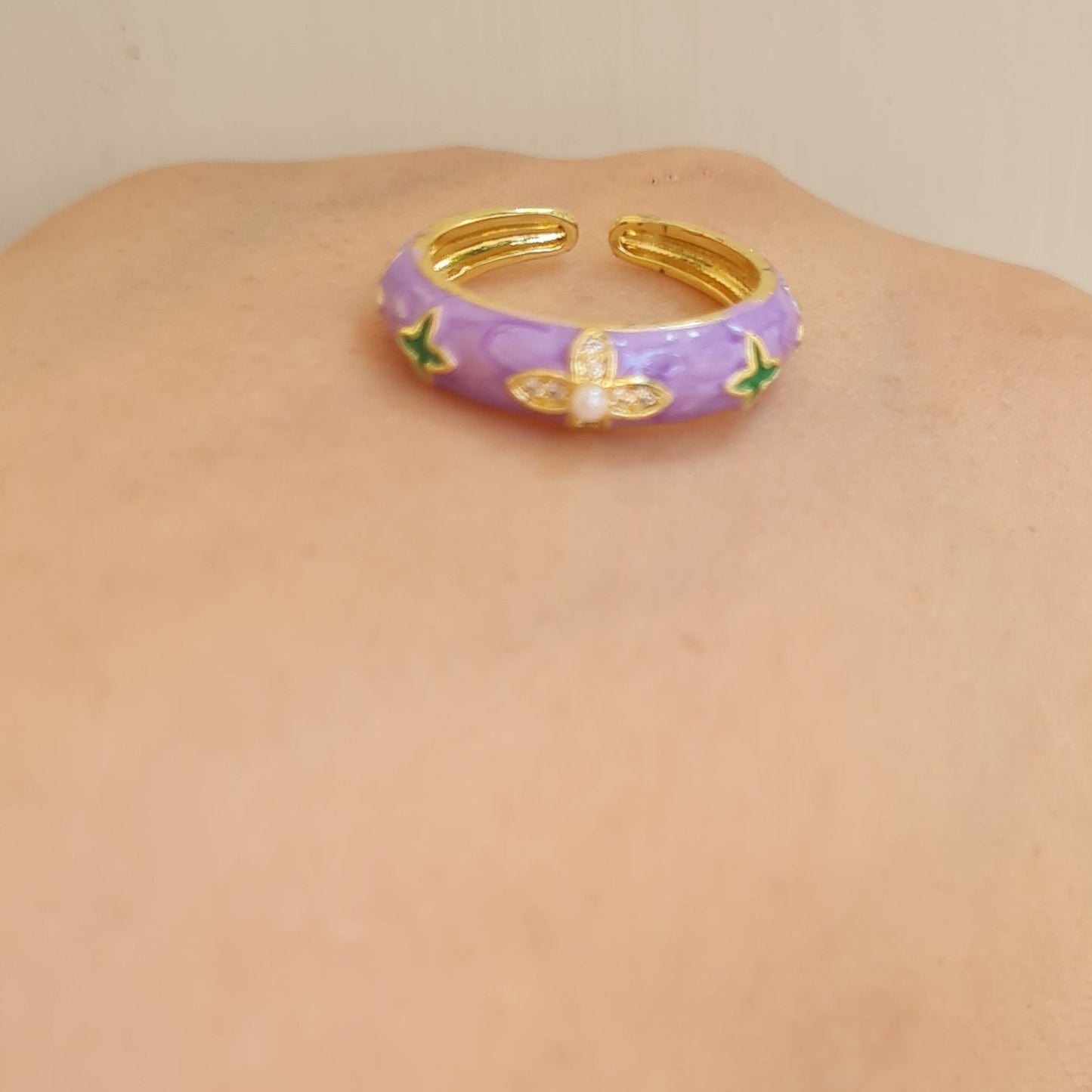 Mauve Ring