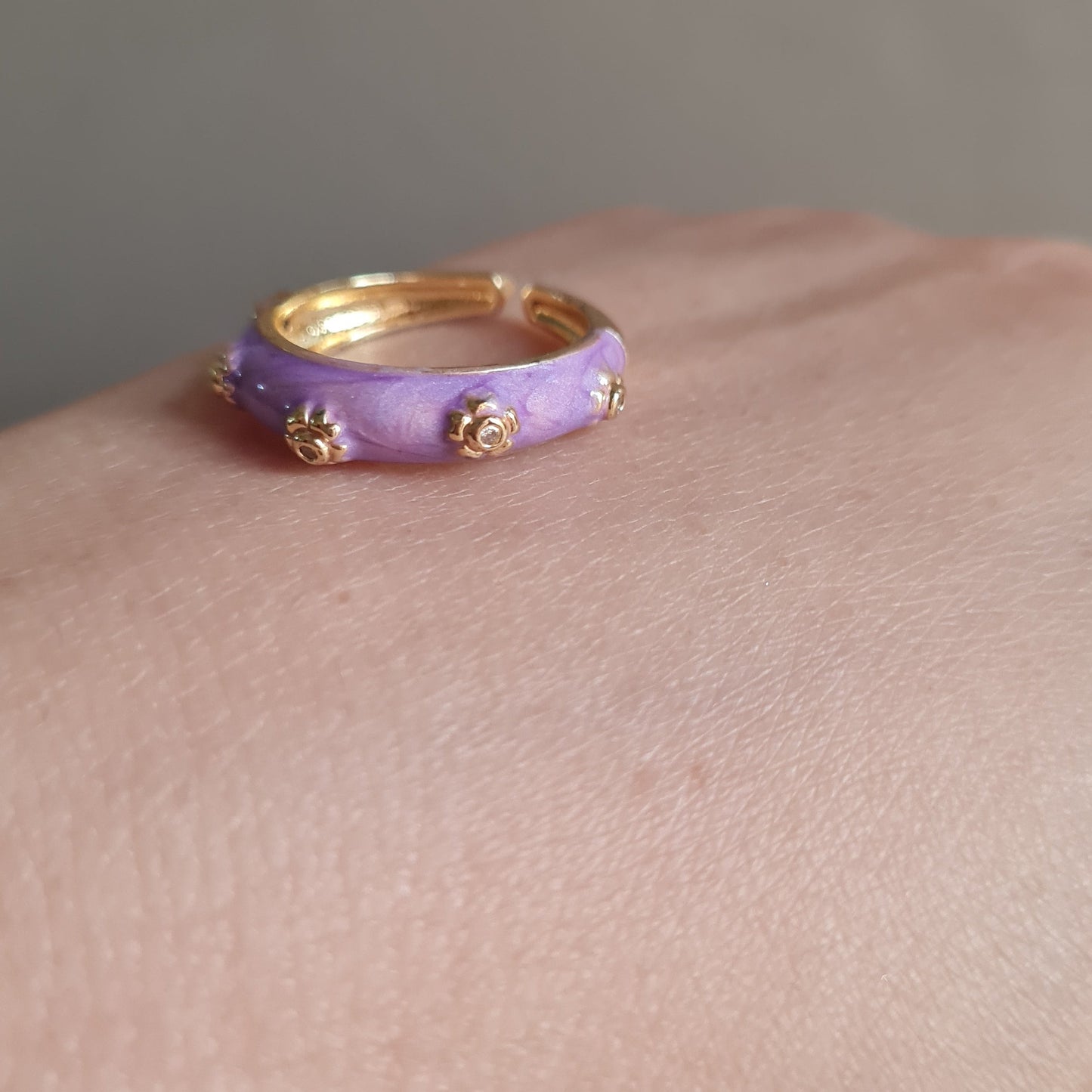 Mauve Ring