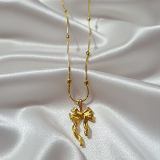 Stylish Bow Locket