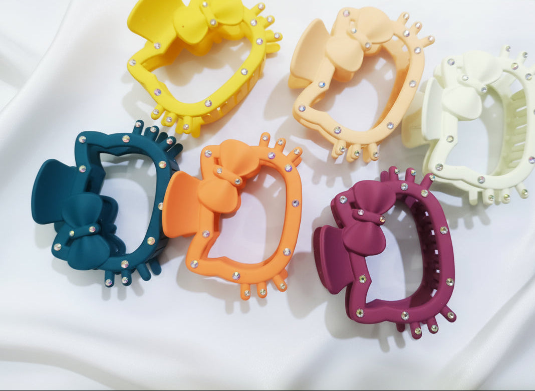 Beautiful Hello Kitty Claw Clip