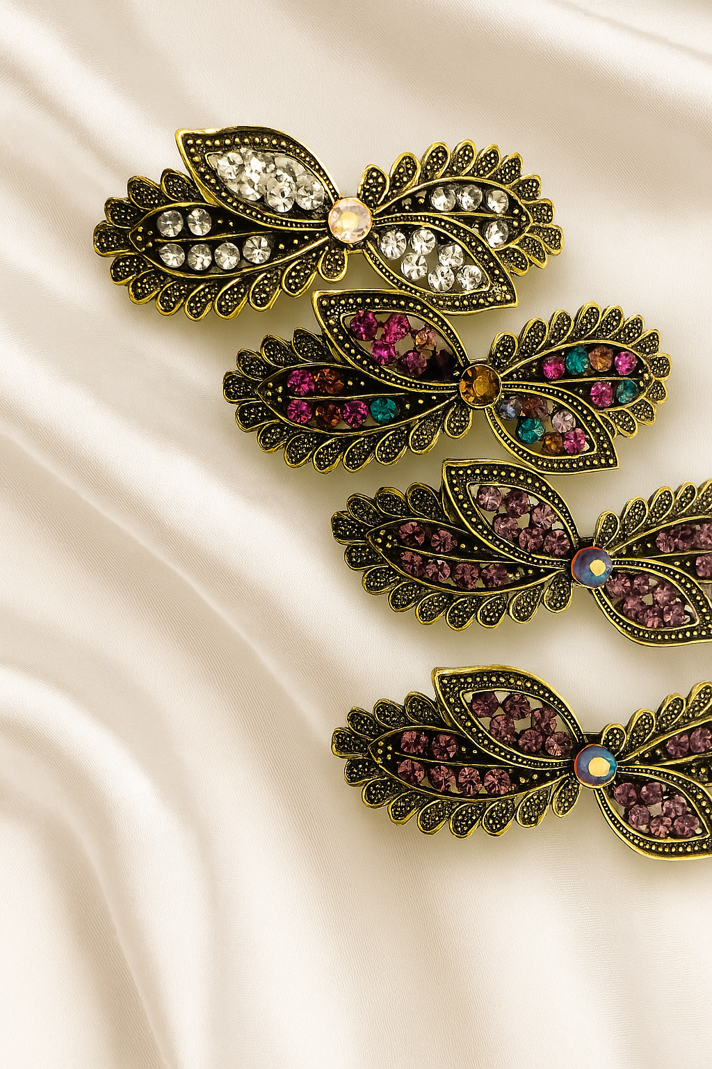 Stylish hair clip with rhinestones