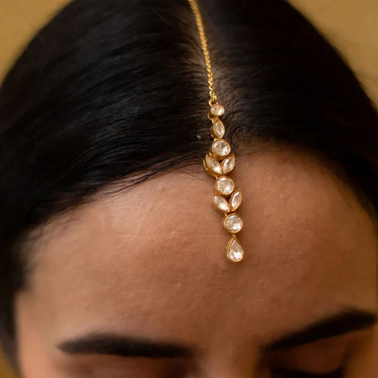 Simple and Elegant Bindiya