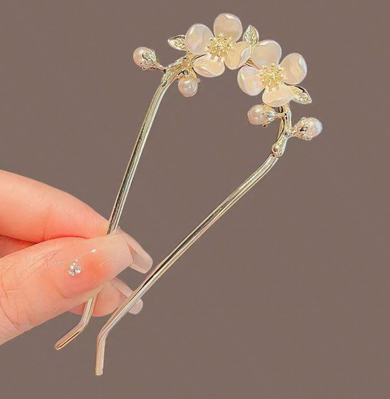 Floral Hair Bun Pin (Gold)