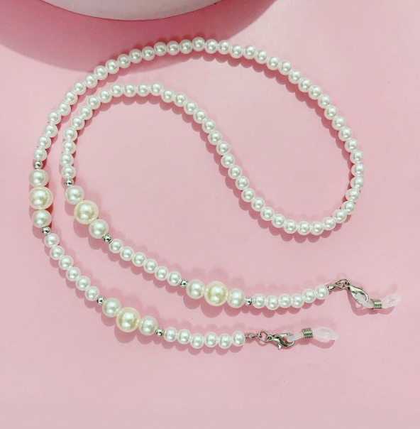 Pearly Chain for Spectacles