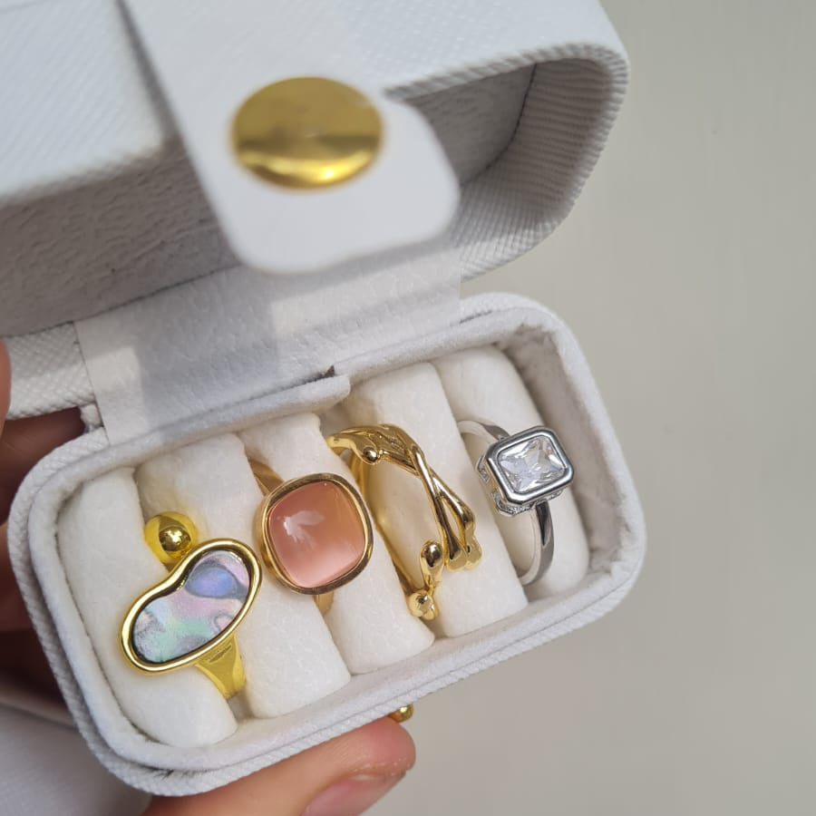 4 Rings in Premium Box