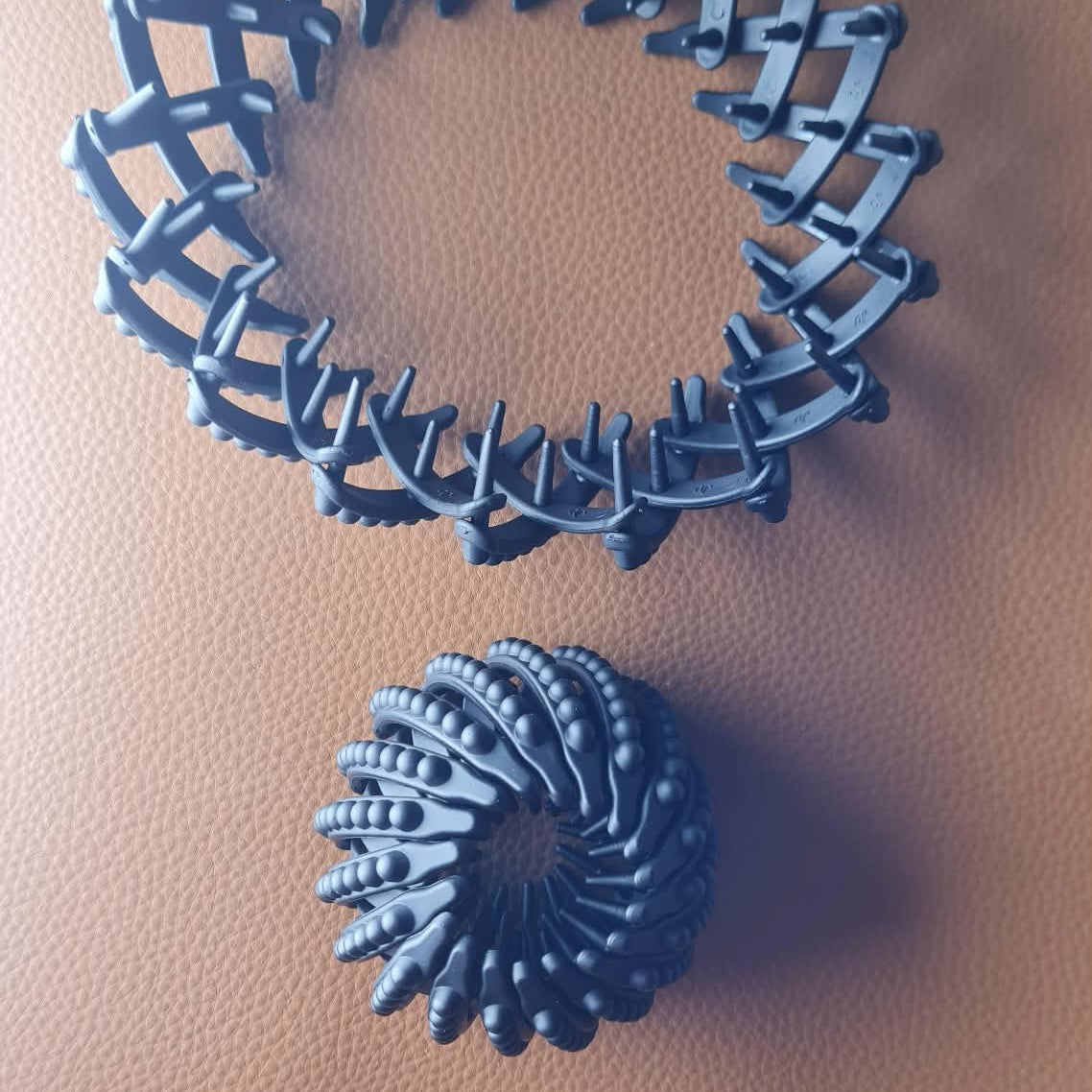 Black Bird's Nest Claw Clip (Pack of 2)