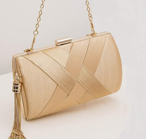 Elegant braided clutch in Gold